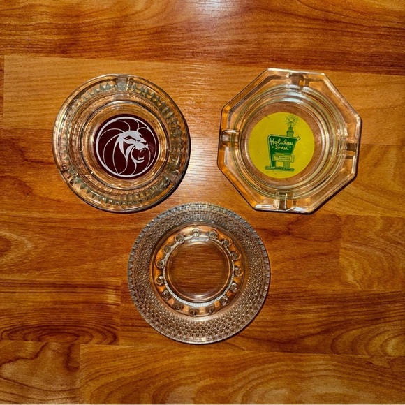 4”-5” Other - Lot Of 3 Vtg Ashtrays - MGM Grand Hotel Casino Las Vegas, Holiday Inn + One More